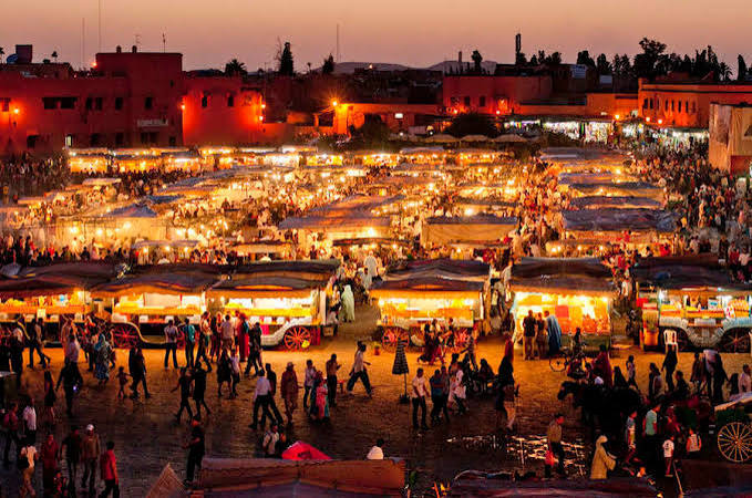 Dinner around a Moroccan table